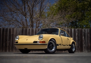 1975 Porsche 911 Carrera RS Tribute