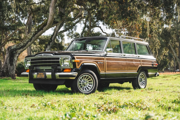 1990 Jeep Grand Wagoneer 4x4 'Final Edition'